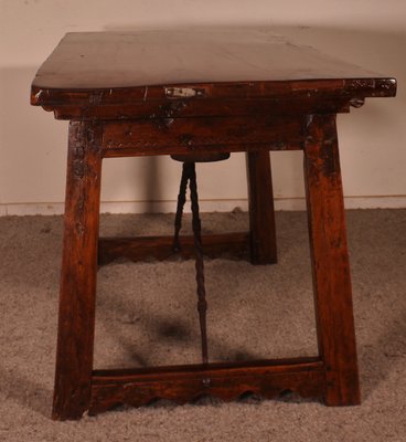 Spanish Table with Three Drawers in Chestnut, 17th Century-HPU-965536