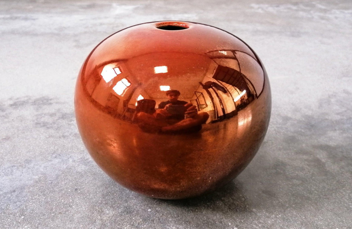 Spherical Vase in Shine Ceramic from Cantù