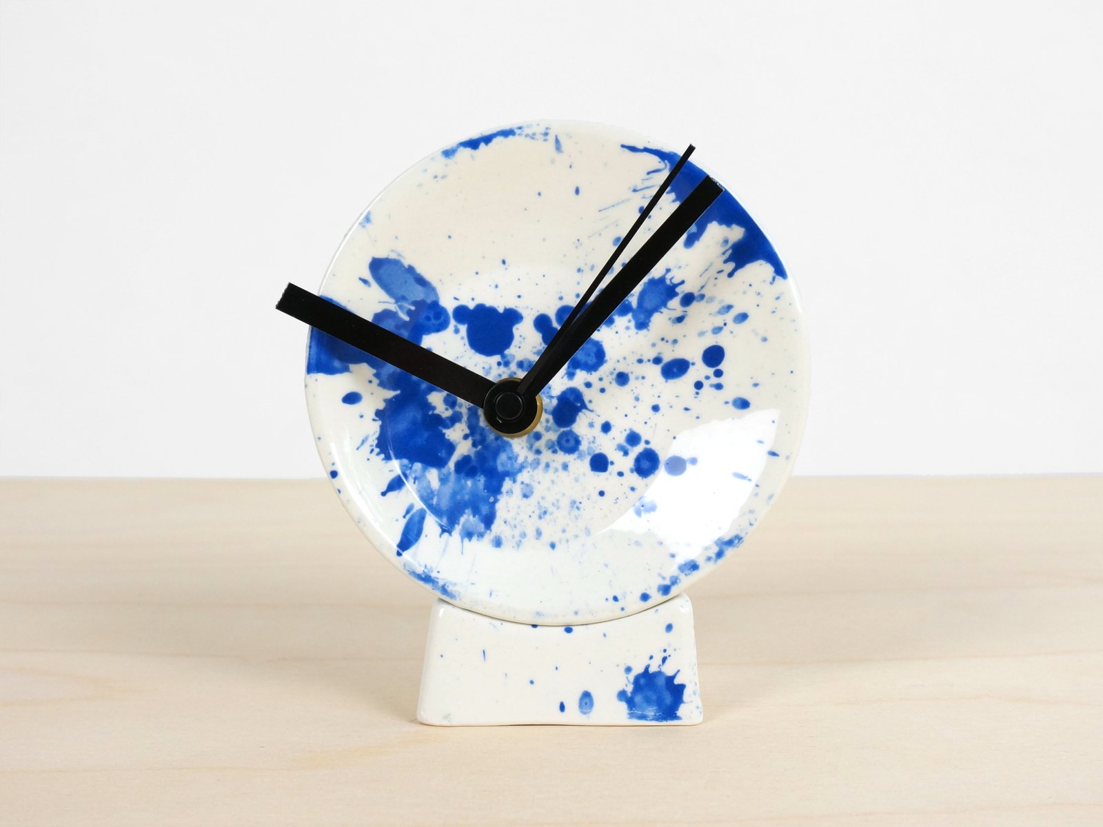 Splash Clock from Studio Lorier