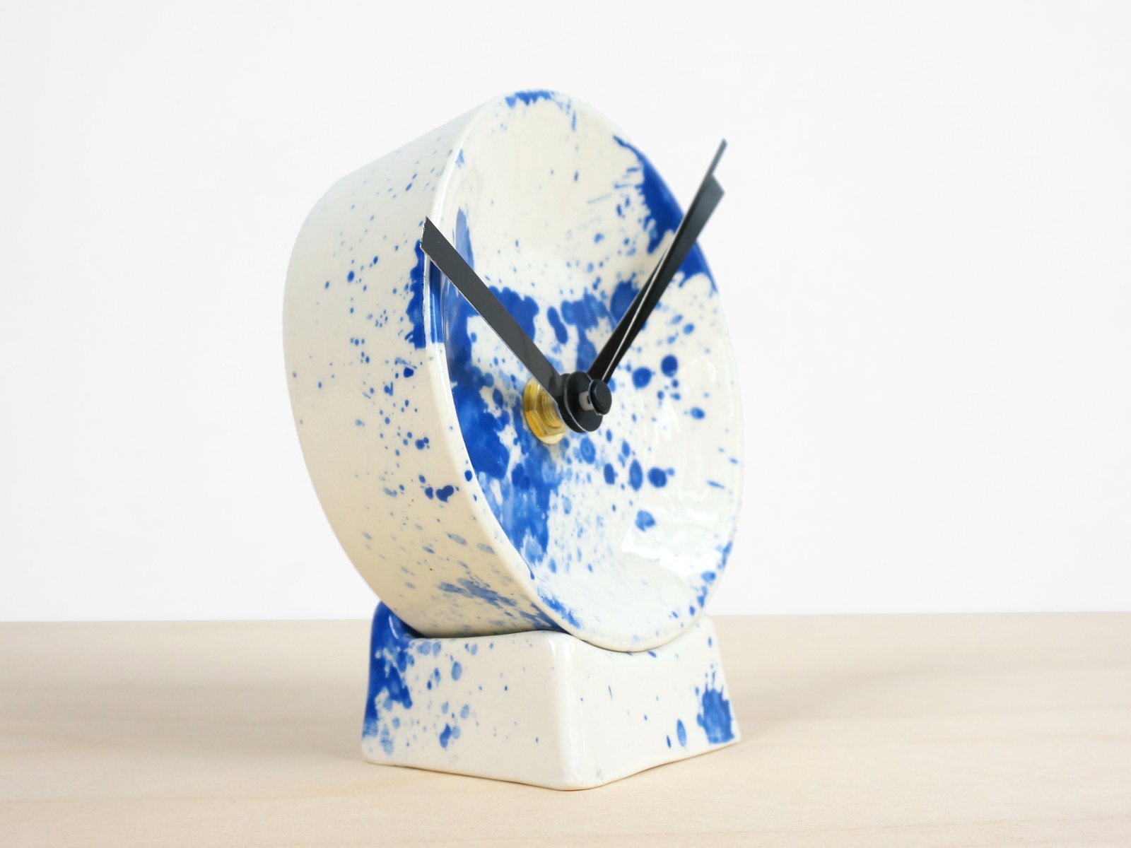 Splash Clock from Studio Lorier