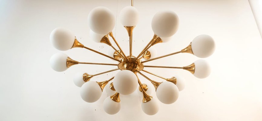 Sputnik Chandelier in Brass with Spherical Glass Shades-QLH-1816578