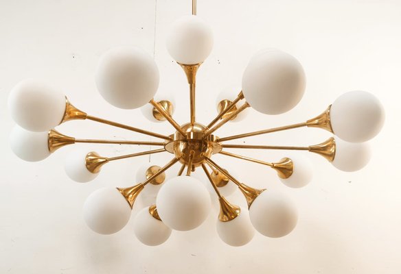 Sputnik Chandelier in Brass with Spherical Glass Shades-QLH-1816578