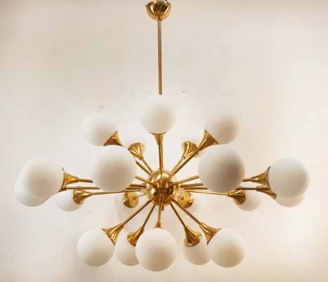 Sputnik Chandelier in Brass with Spherical Glass Shades-QLH-1816578