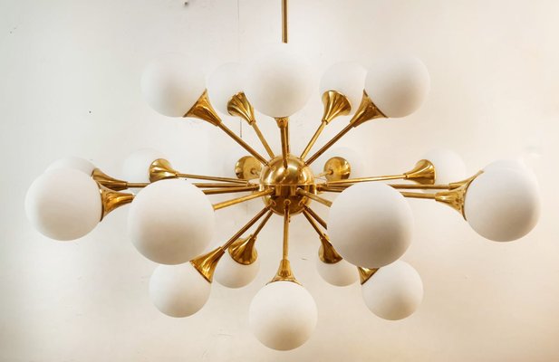 Sputnik Chandelier in Brass with Spherical Glass Shades-QLH-1816578