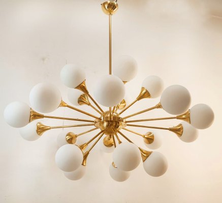 Sputnik Chandelier in Brass with Spherical Glass Shades-QLH-1816578