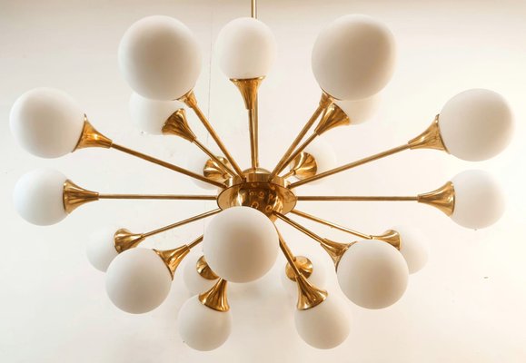 Sputnik Chandelier in Brass with Spherical Glass Shades-QLH-1816578