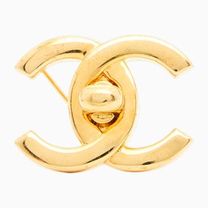 SS1996 CC Large Golden CC Turnlock Brooch by Chanel-NPN-2019999