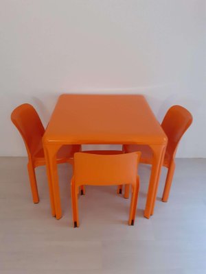 Stadium Table and Selene Chairs by Vico Magistretti for Artemide, Italy, 1970s, Set of 4-PCO-1806703