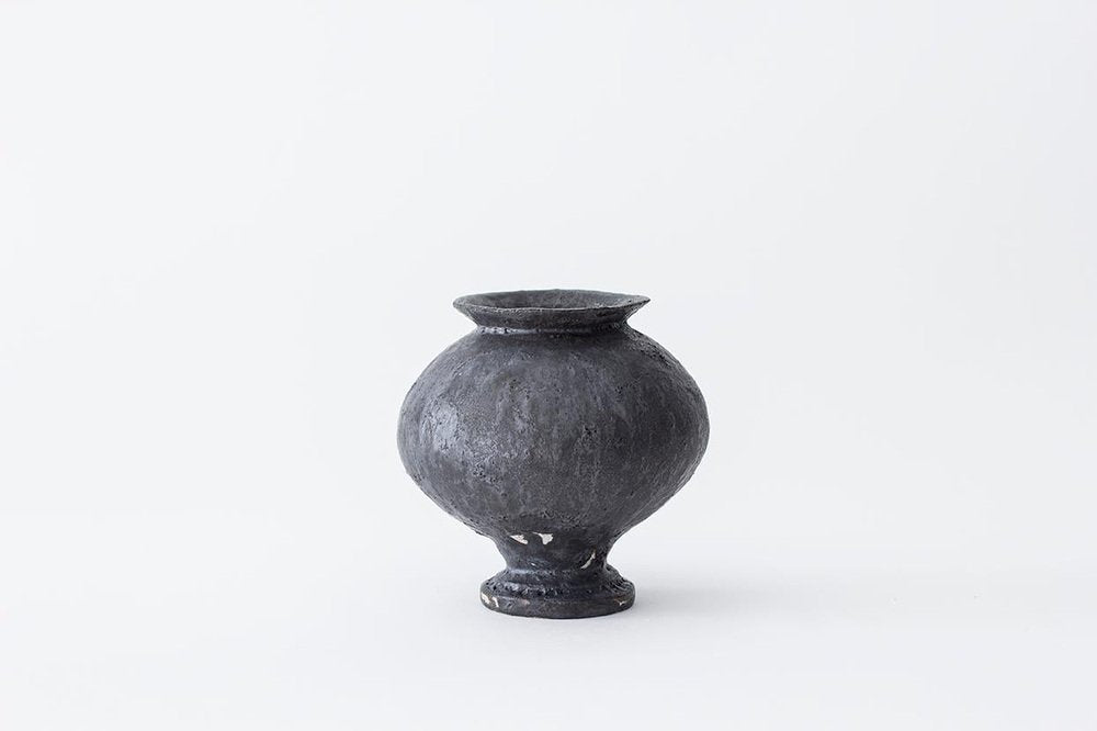 Stamnos Anthracita Stoneware Vase by Raquel Vidal and Pedro Paz