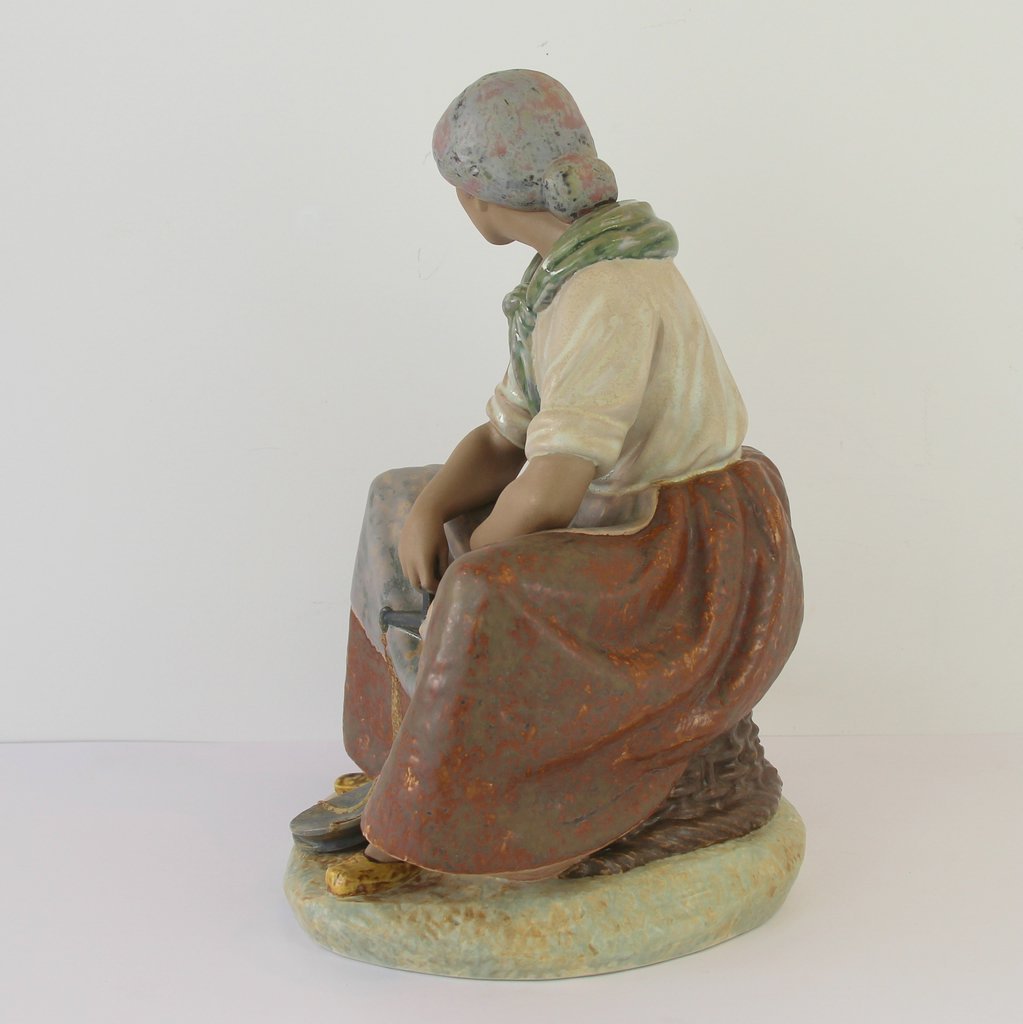 Stoneware Fishseller Sculpture by Vicente Martinez for LLadró, 1970s