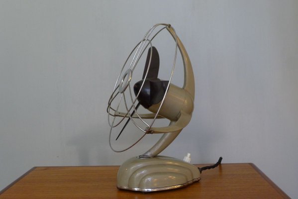 Streamline Sand Colored Model Libelle Fan from from Schoeller & Co., 1950s-VRE-715590