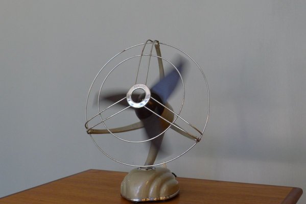 Streamline Sand Colored Model Libelle Fan from from Schoeller & Co., 1950s-VRE-715590