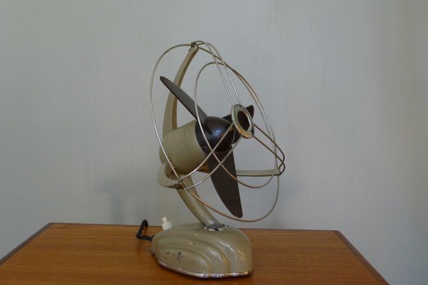 Streamline Sand Colored Model Libelle Fan from from Schoeller & Co., 1950s-VRE-715590