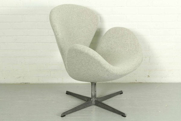 Swan Chair by Arne Jacobsen for Fritz Hansen, 1960s-ZA-1259797