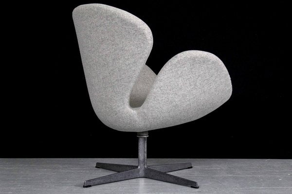 Swan Chair by Arne Jacobsen for Fritz Hansen, 1960s-ZA-1259797