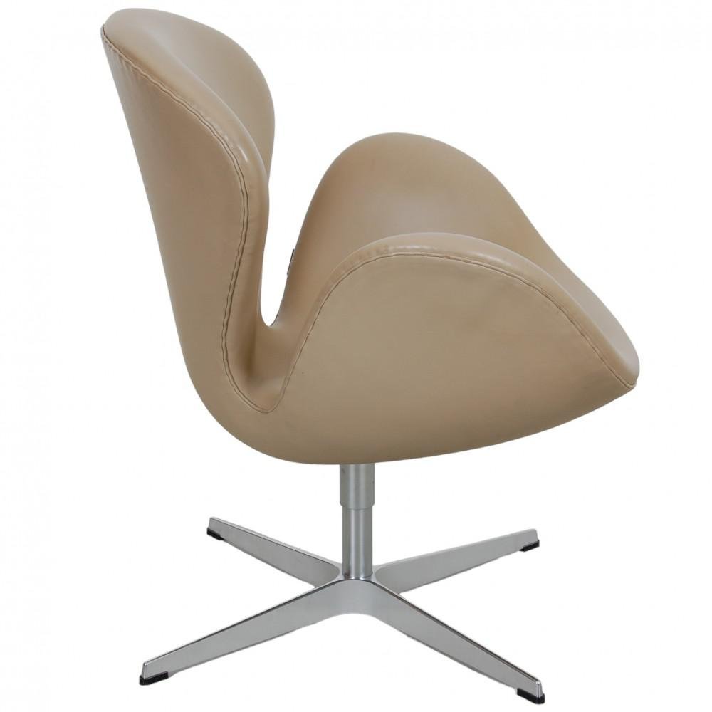 Swan Chair in Beige Essential Leather from Arne Jacobsen