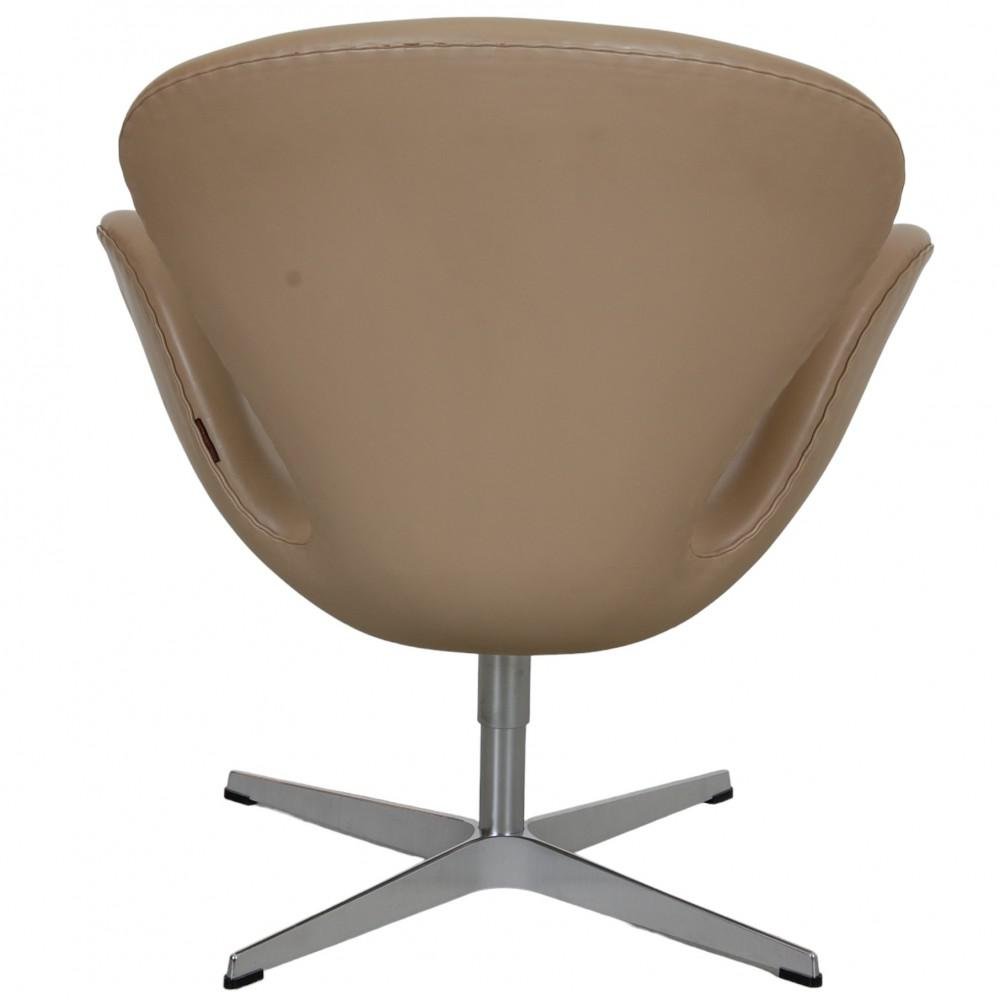 Swan Chair in Beige Essential Leather from Arne Jacobsen