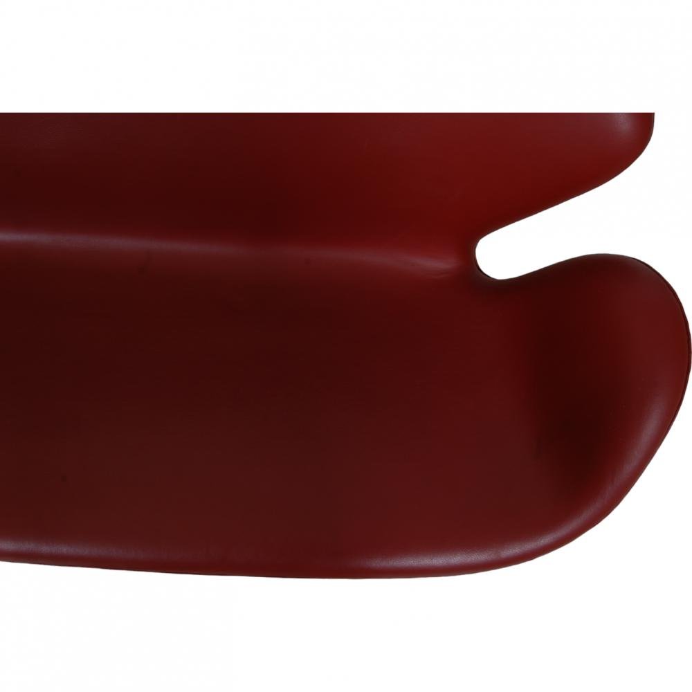 Swan Sofa in Red Leather by Arne Jacobsen