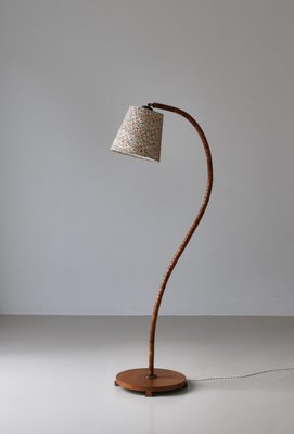 Swedish Art Deco Floor Lamp in Patinated Elm with William Morris Shade, 1930s-WRF-1793971