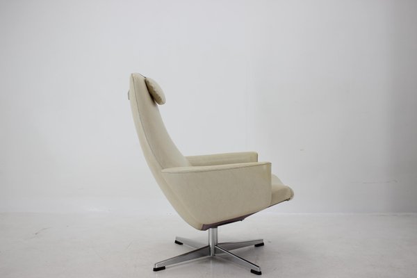 Swedish Beige Swivel Chair from Asko, 1970s-TZ-667023