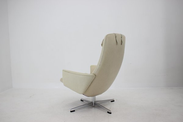 Swedish Beige Swivel Chair from Asko, 1970s-TZ-667023