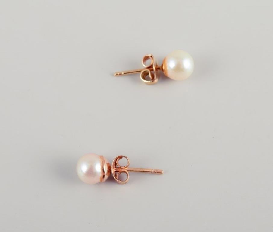 Swedish Ear Studs in 18 Karat Gold, Set of 2