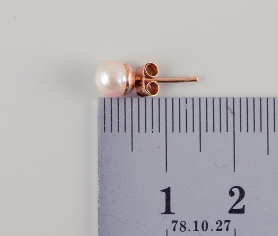 Swedish Ear Studs in 18 Karat Gold, Set of 2