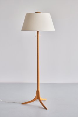 Swedish Modern 3-Legged Floor Lamp in Oak from Svensk Hemslöjd, 1950s-FMT-1748792