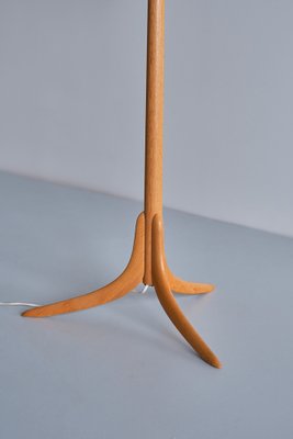 Swedish Modern 3-Legged Floor Lamp in Oak from Svensk Hemslöjd, 1950s-FMT-1748792