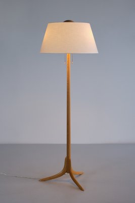 Swedish Modern 3-Legged Floor Lamp in Oak from Svensk Hemslöjd, 1950s-FMT-1748792