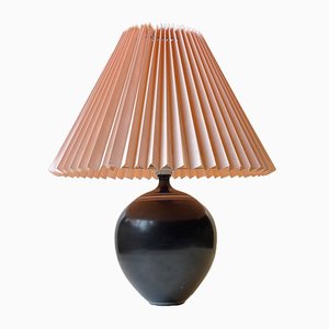 Swedish Modern Black Ceramic Table Lamp with White Stripes-LCR-1057321