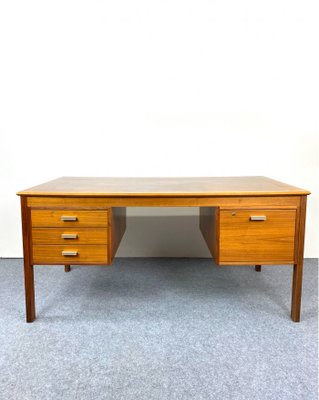 Swedish Rosewood Desk, 1970s-QFU-1017646