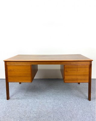 Swedish Rosewood Desk, 1970s-QFU-1017646