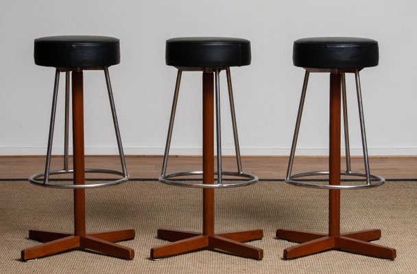 Swedish Teak and Chrome Swivel Bar Stools by Börje Johanson, 1960s, Set of 3-JE-1075446