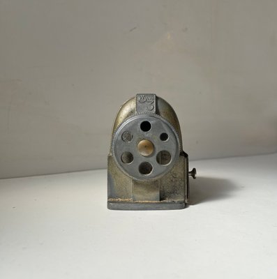 Swiss Machine Age Mechanical Pencil Sharpener from Wyna, 1940s-LCR-2042125