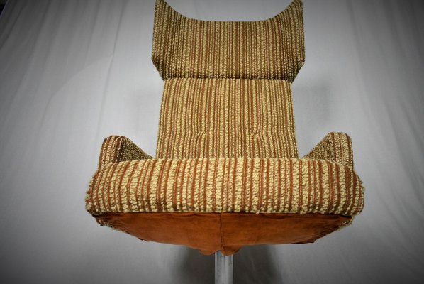 Swivel Armchair, Czechoslovakia, 1970s-TZ-876143