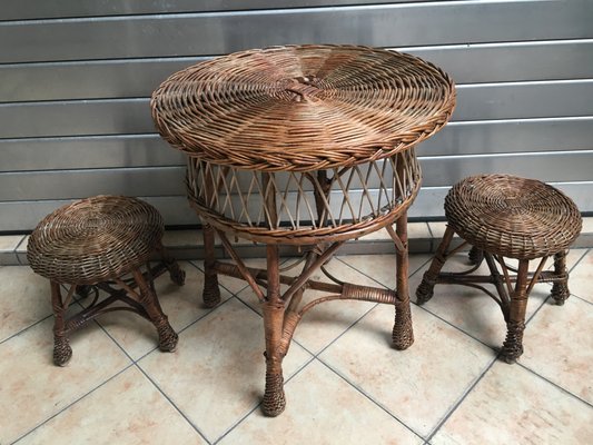 Table and 2 Wicker Stools 1960s, Set of 3-WQQ-929105