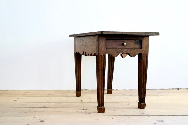 Table in Oak with Decoration-APD-1343587