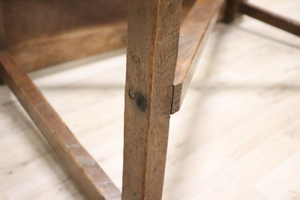 Table in Walnut and Oak, 16th Century-DCO-1757170