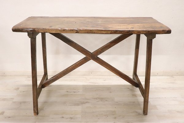 Table in Walnut and Oak, 16th Century-DCO-1757170