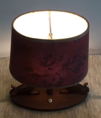 Table Lamp with Oval Teak Base, 2 Cats on Metal Scratching Post & Red Printed Oval Cardboard Shade, 1970s-HOI-1279467