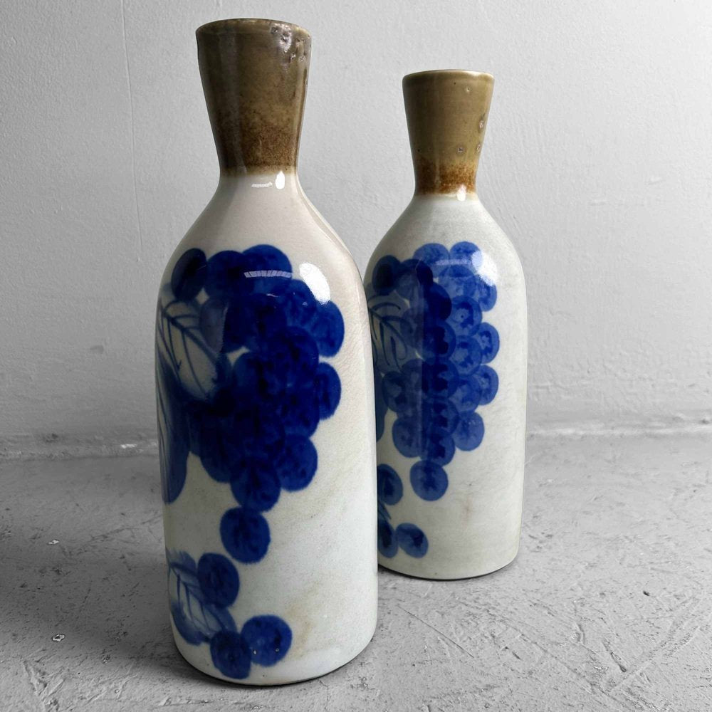 Taisho Porcelain Sake Pouring Bottles (Tokkuri Tokuri), Japan, 1920s, Set of 2