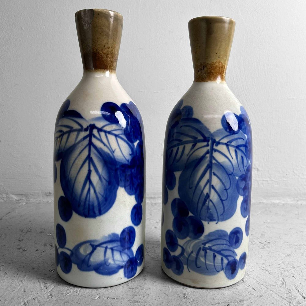 Taisho Porcelain Sake Pouring Bottles (Tokkuri Tokuri), Japan, 1920s, Set of 2-DWL-1786507