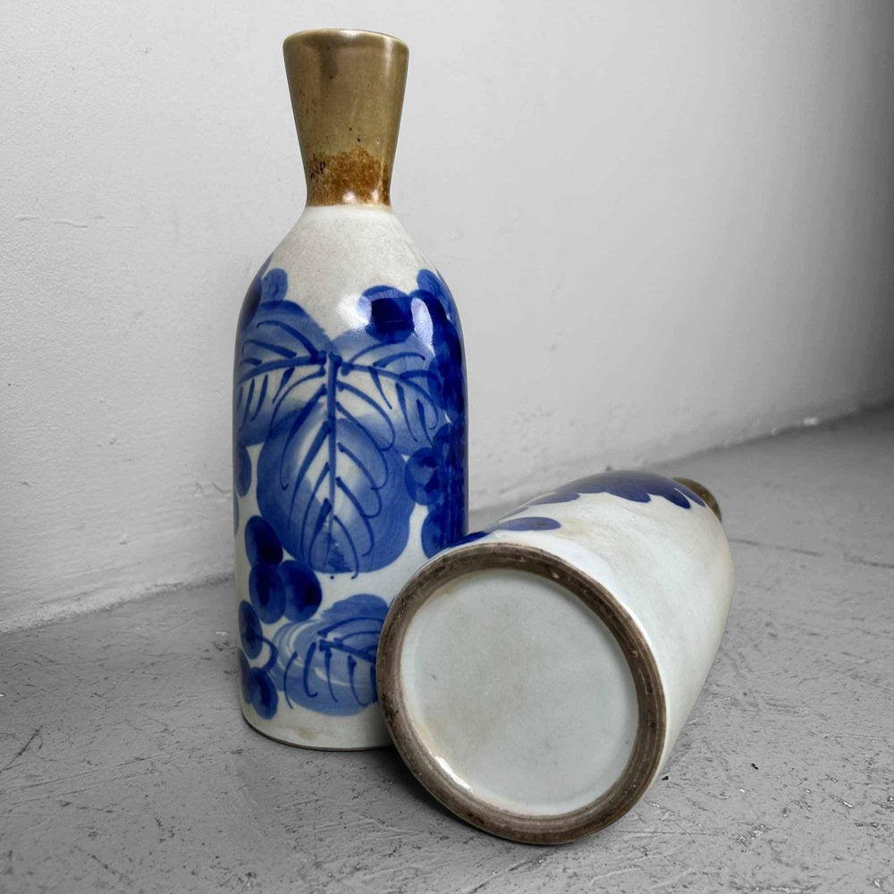 Taisho Porcelain Sake Pouring Bottles (Tokkuri Tokuri), Japan, 1920s, Set of 2-DWL-1786507