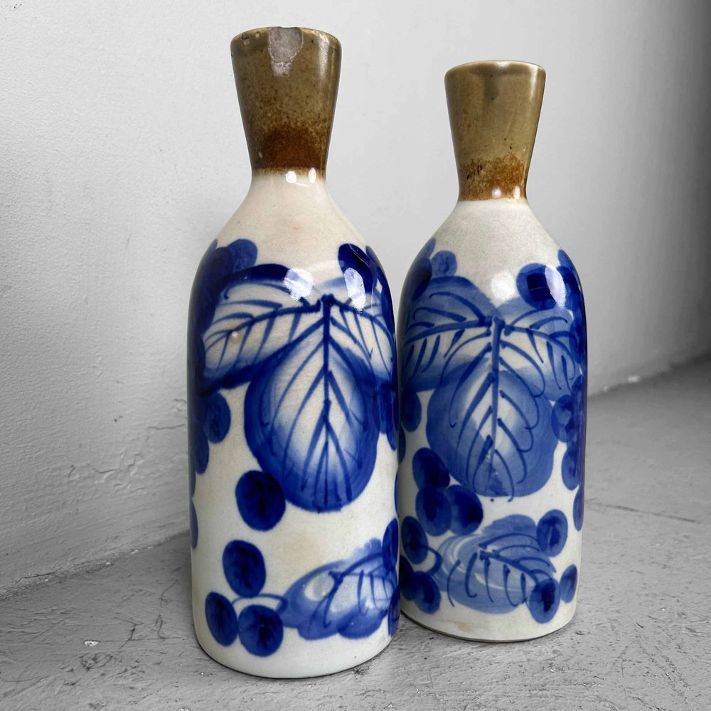 Taisho Porcelain Sake Pouring Bottles (Tokkuri Tokuri), Japan, 1920s, Set of 2