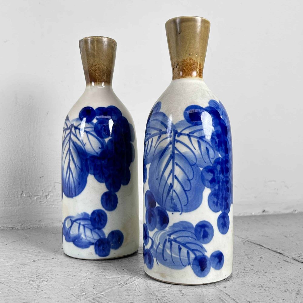 Taisho Porcelain Sake Pouring Bottles (Tokkuri Tokuri), Japan, 1920s, Set of 2