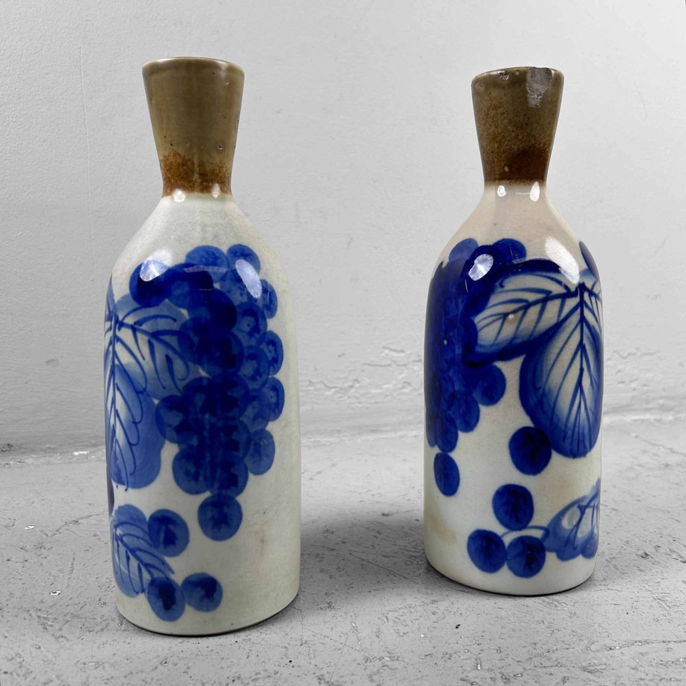 Taisho Porcelain Sake Pouring Bottles (Tokkuri Tokuri), Japan, 1920s, Set of 2