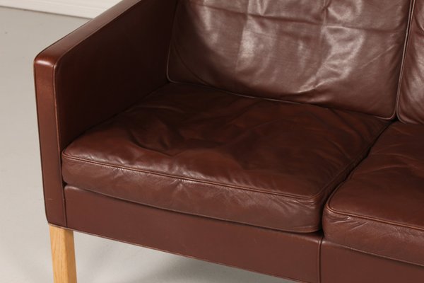 Tall 2432 Wingback Sofa in Brown Leather by Børge Mogensen for Fredericia Stolefabrik, 1970s-QQ-1371889