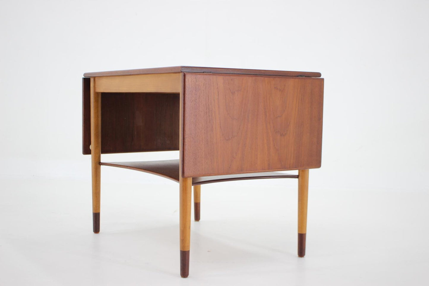 Teak and Oak Coffee Table by Børge Mogensen for Soborg Mobelfabric, Denmark, 1960s