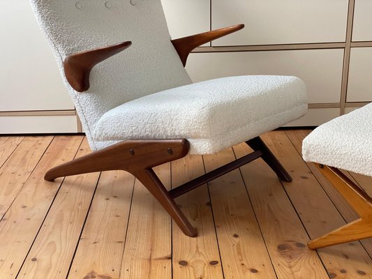 Teak and White Bouclé Lounge Chair & Ottoman by Fredrik A. Kayser for Vatne, Norway, 1960s, Set of 2-WSA-1342939